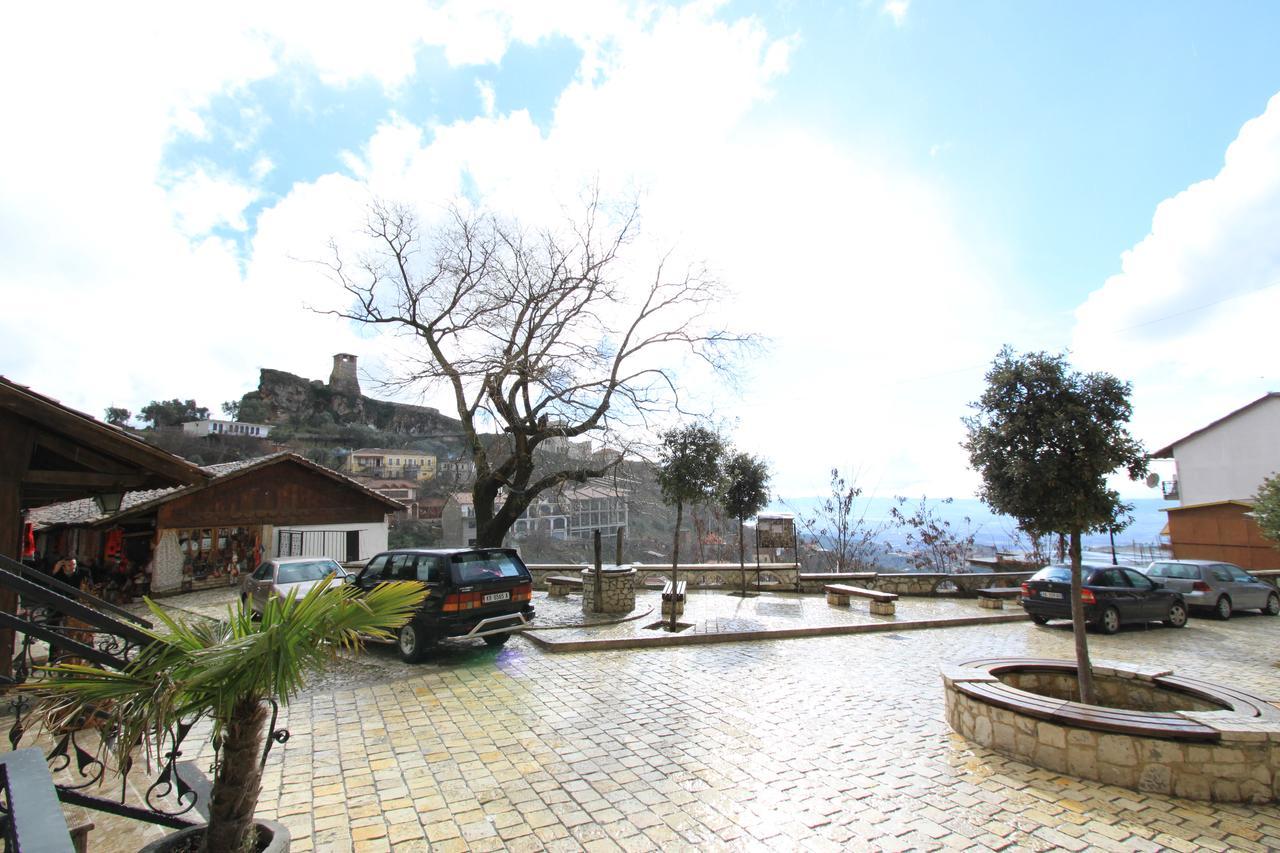Panorama Rooms Hotel Near The Old Bazaar Kruje Exterior photo